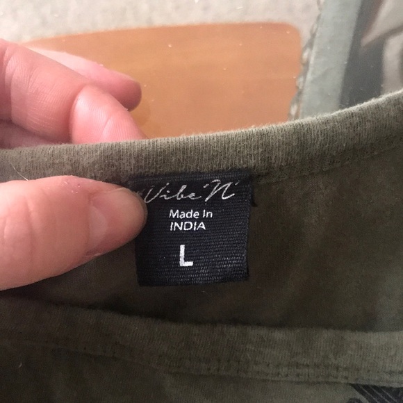 Vibe ‘N Green Cactus T-Shirt - Picture 3 of 4